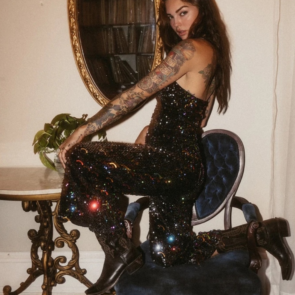 SLEEVELESS SEQUIN JUMPSUIT WITH WIDE LEG PANTS